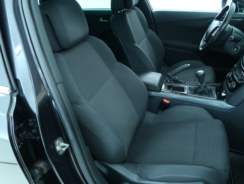 Peugeot 508, 2011