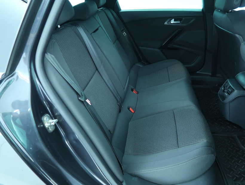 Peugeot 508, 2011