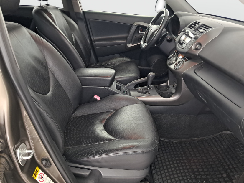 Toyota RAV 4, 2009