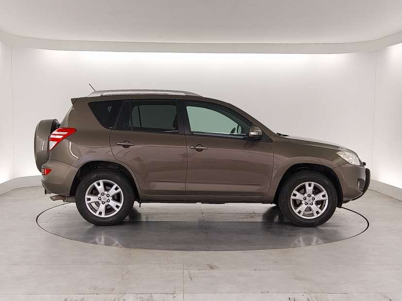 Toyota RAV 4, 2009