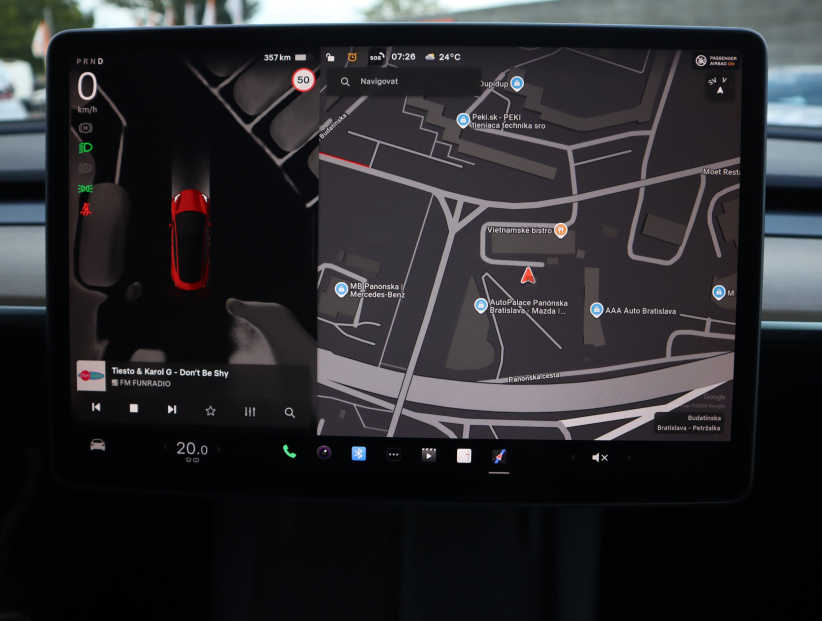 Tesla Model 3, 2023
