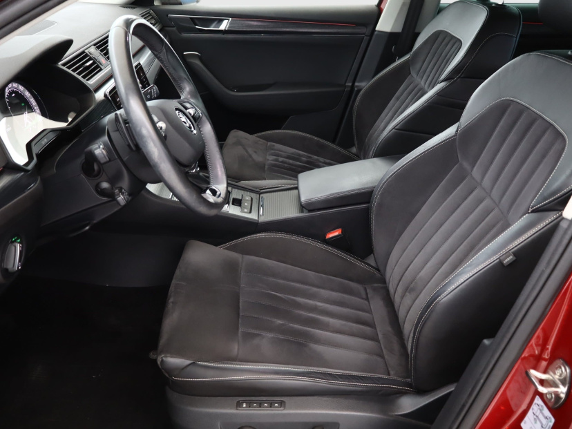 Škoda Superb, 2021