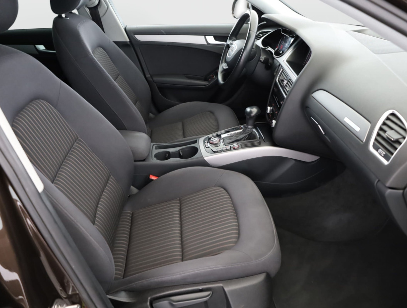 Audi A4, 2013