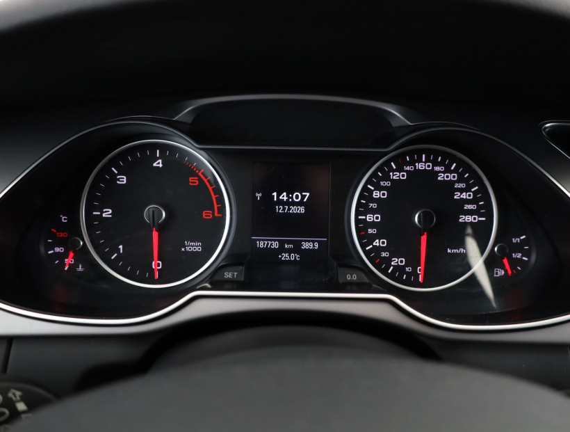 Audi A4, 2013