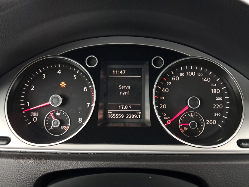 Volkswagen Passat, 2011