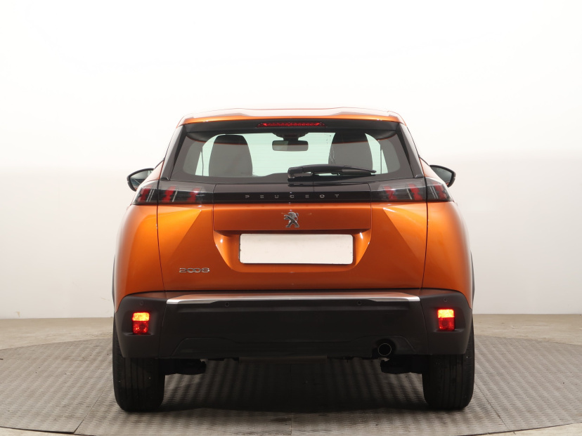 Peugeot 2008, 2021