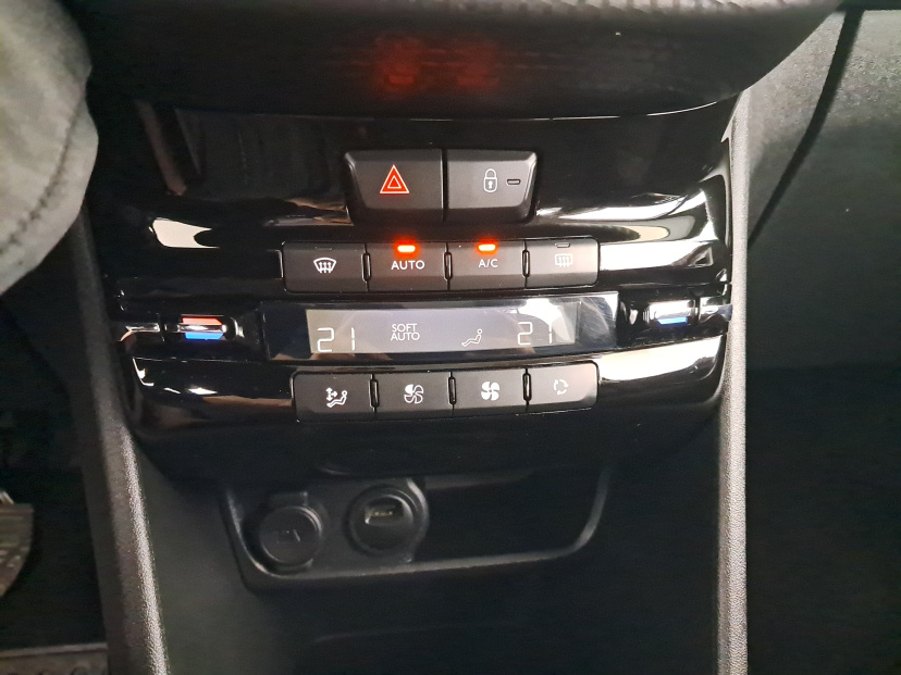 Peugeot 2008, 2019
