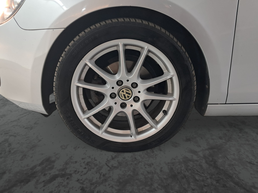 Volkswagen Golf, 2010