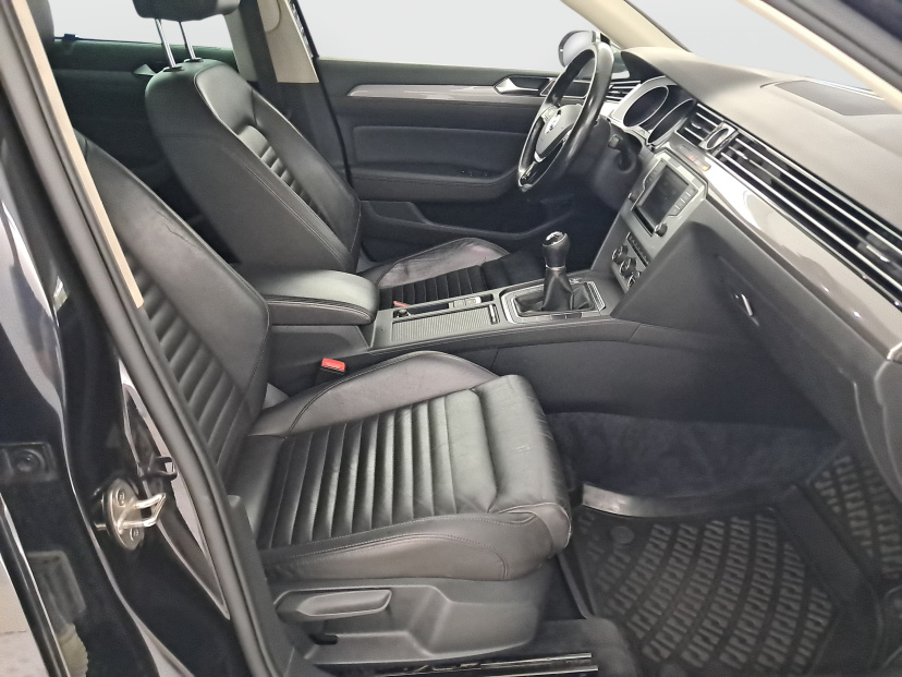 Volkswagen Passat, 2016