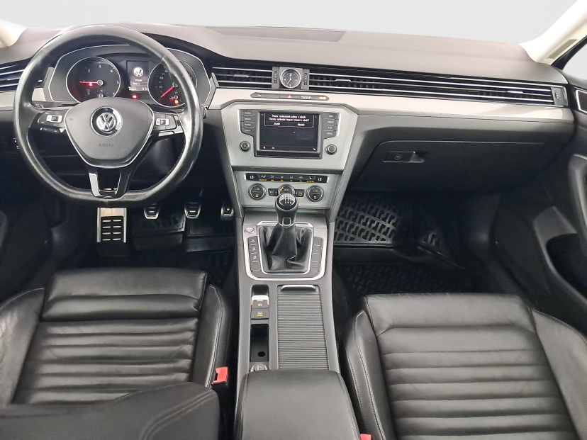 Volkswagen Passat, 2016