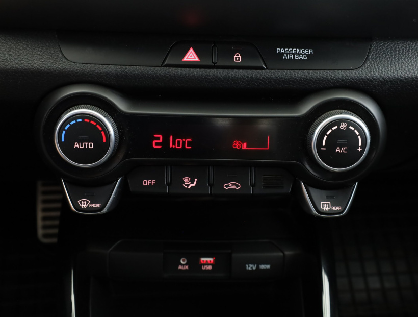 Kia Stonic, 2018
