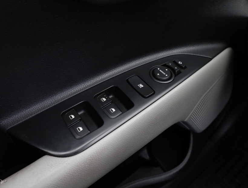 Kia Stonic, 2018