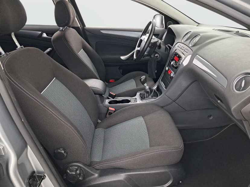 Ford Mondeo, 2013