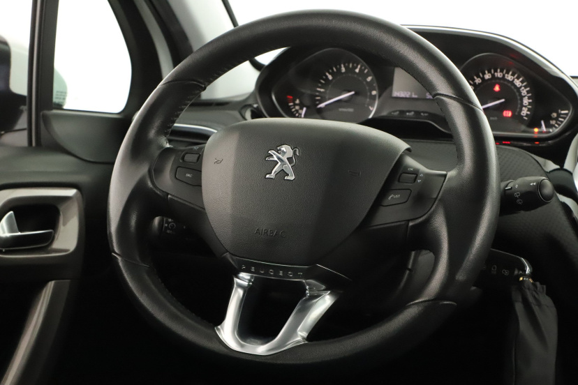 Peugeot 2008, 2015