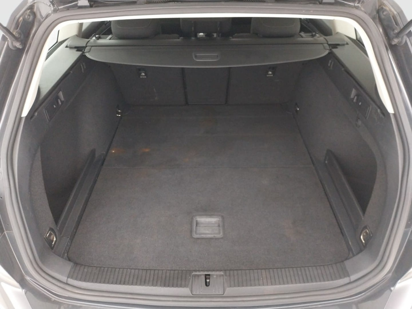 Volkswagen Passat, 2016