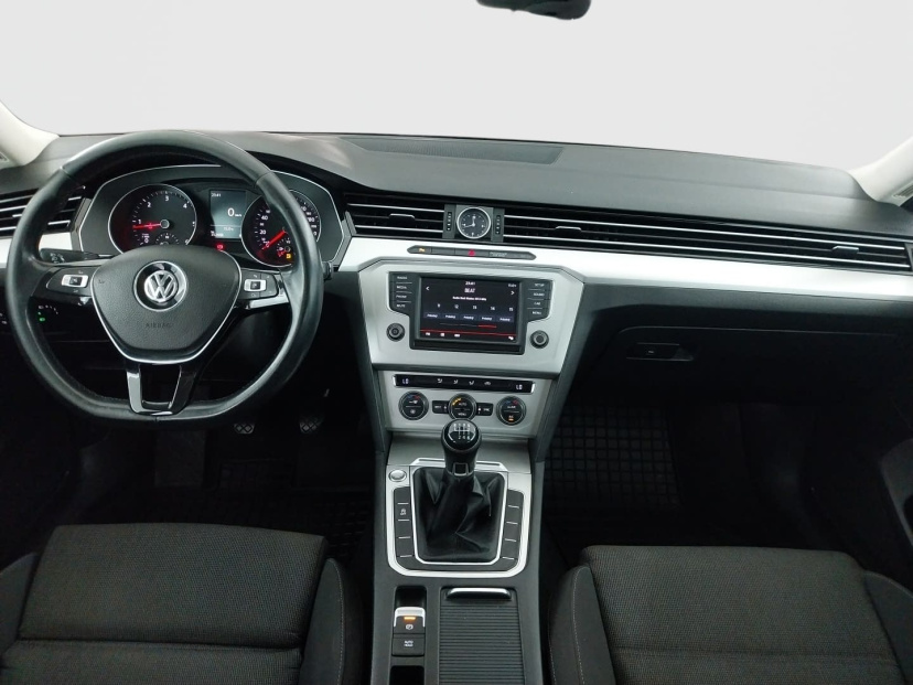 Volkswagen Passat, 2016