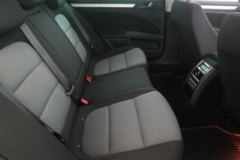 Škoda Superb, 2013
