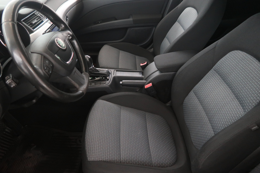 Škoda Superb, 2013