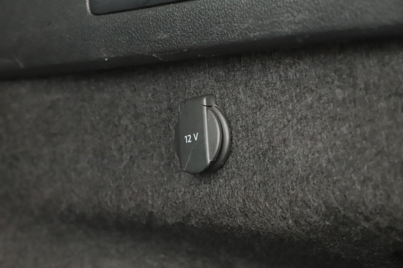 Volkswagen Passat, 2023
