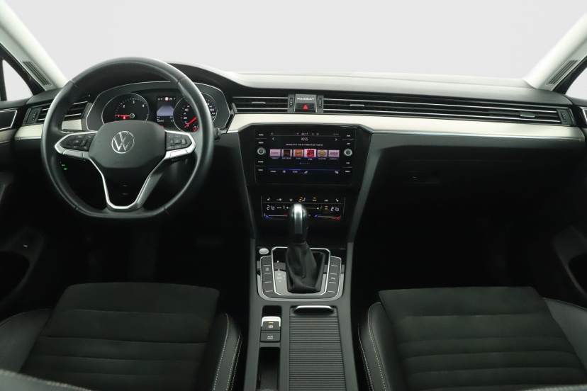 Volkswagen Passat, 2023