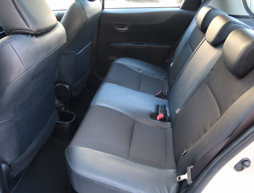 Toyota Yaris, 2013
