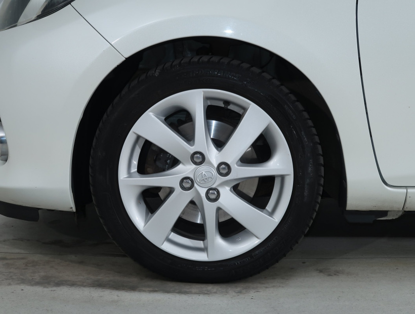 Toyota Yaris, 2013