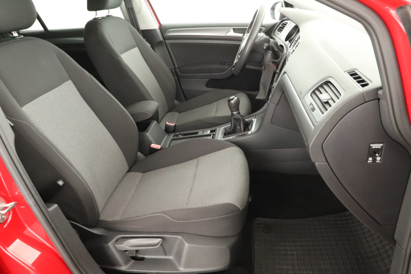 Volkswagen Golf, 2016