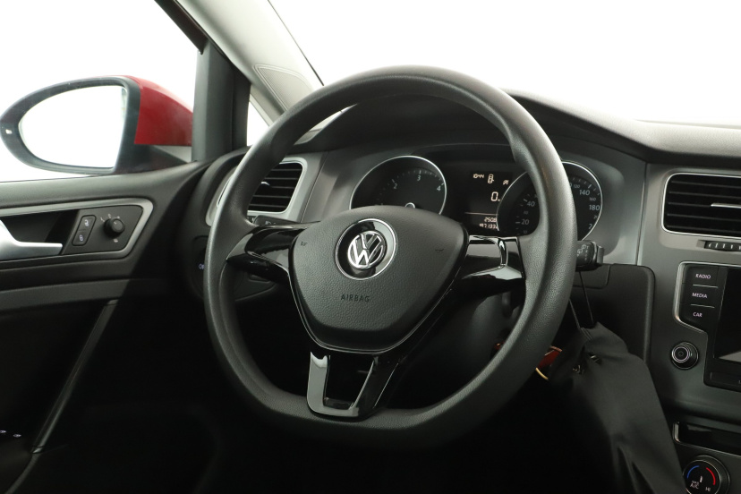 Volkswagen Golf, 2016