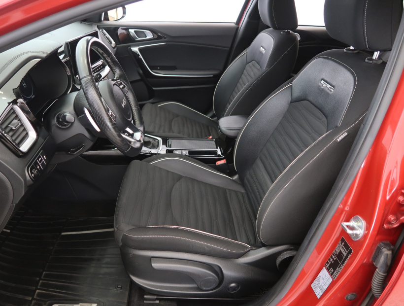 Kia ProCeed, 2022