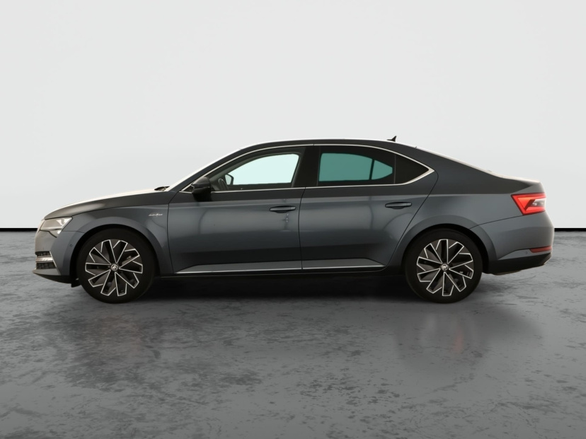 Škoda Superb, 2021