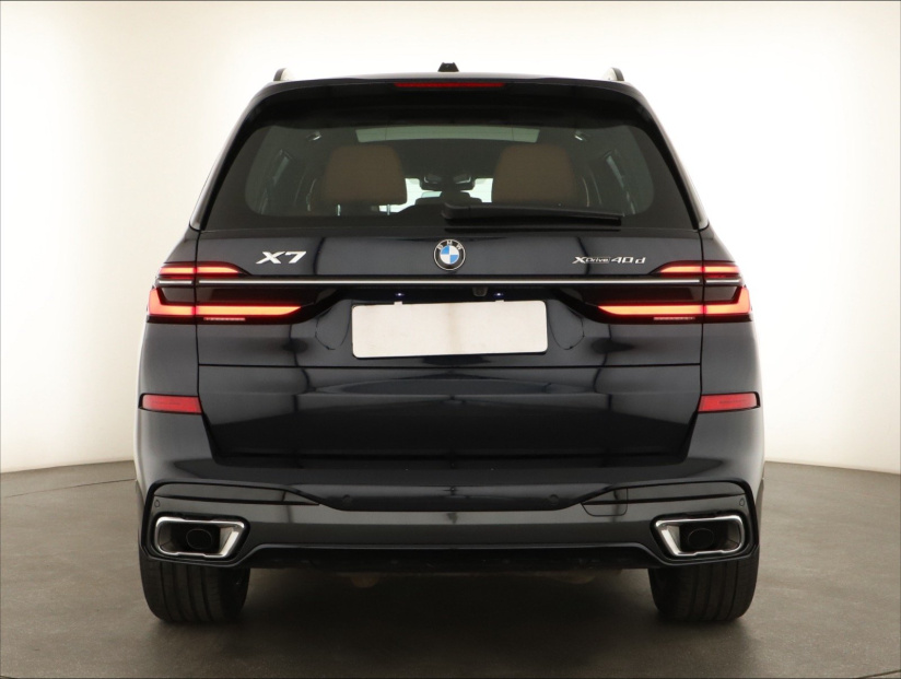 BMW X7, 2023