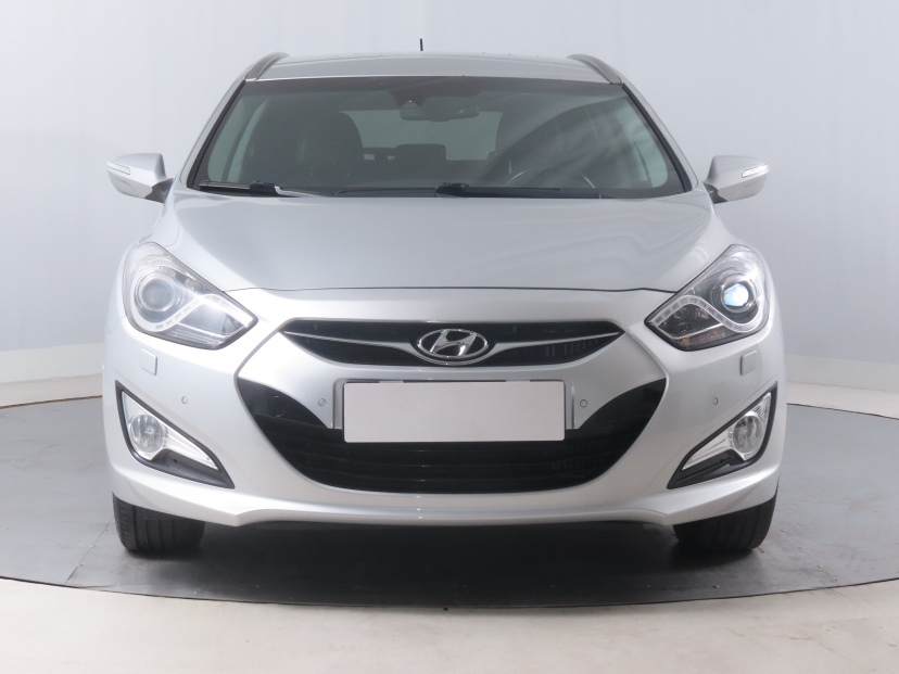 Hyundai i40, 2012