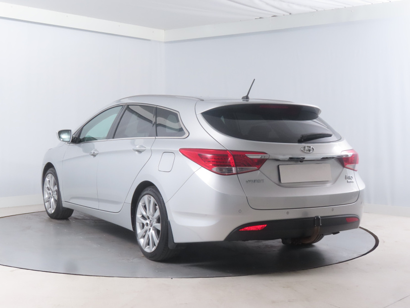 Hyundai i40, 2012
