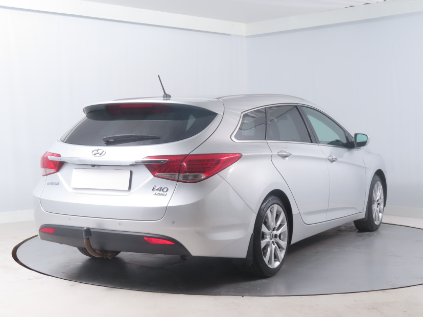 Hyundai i40, 2012
