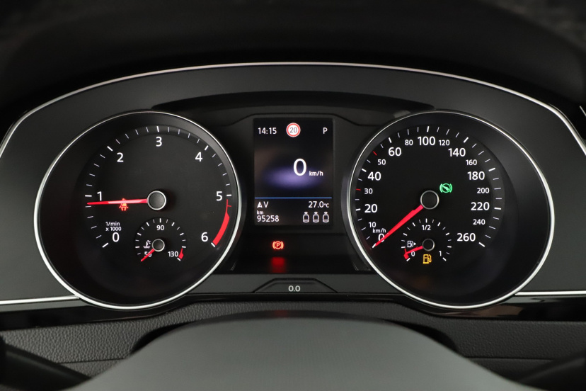 Volkswagen Passat, 2021