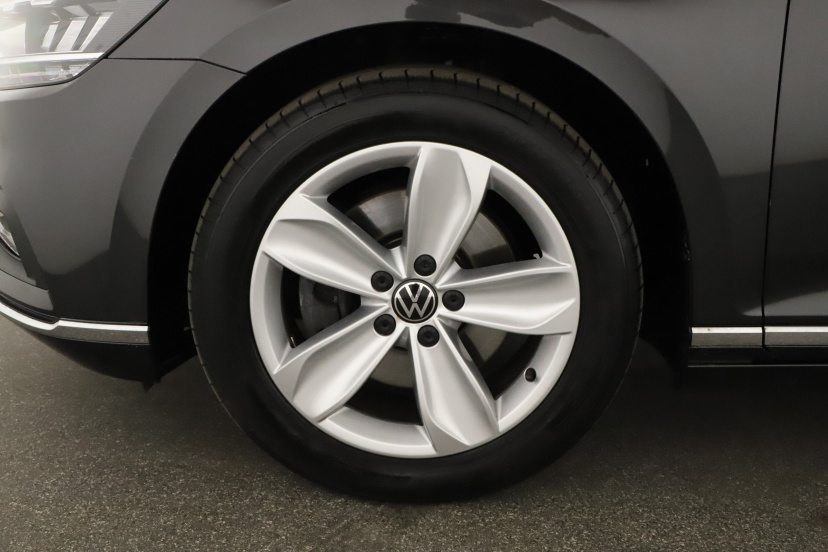Volkswagen Passat, 2021