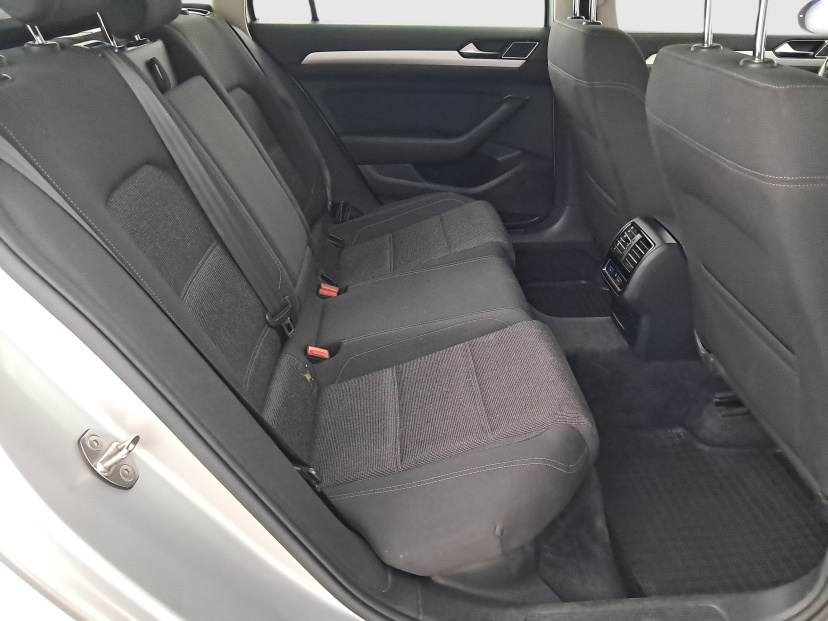 Volkswagen Passat, 2016