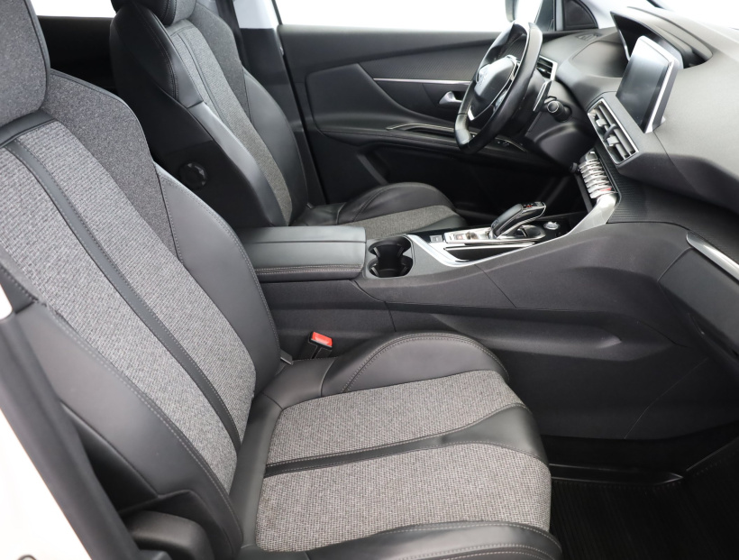 Peugeot 3008, 2017