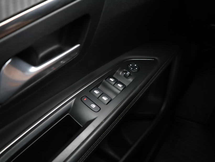 Peugeot 3008, 2017
