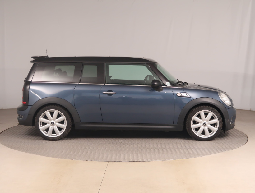 MINI Clubman, 2010