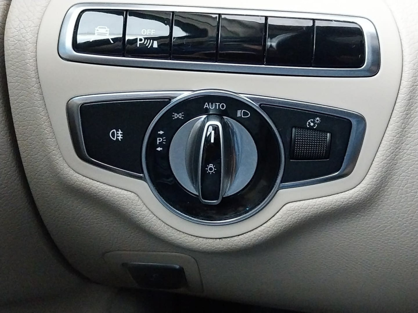 Mercedes-Benz C, 2014