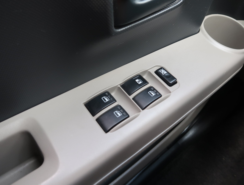 Daihatsu Sirion, 2006