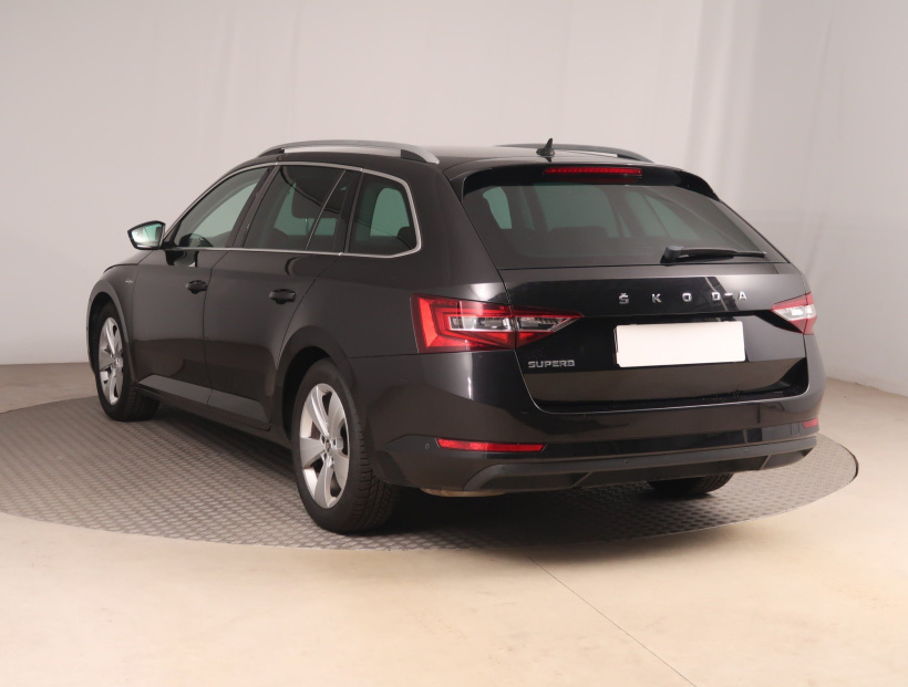 Škoda Superb, 2016