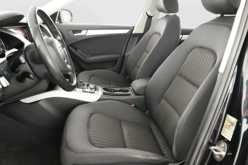 Audi A4, 2011