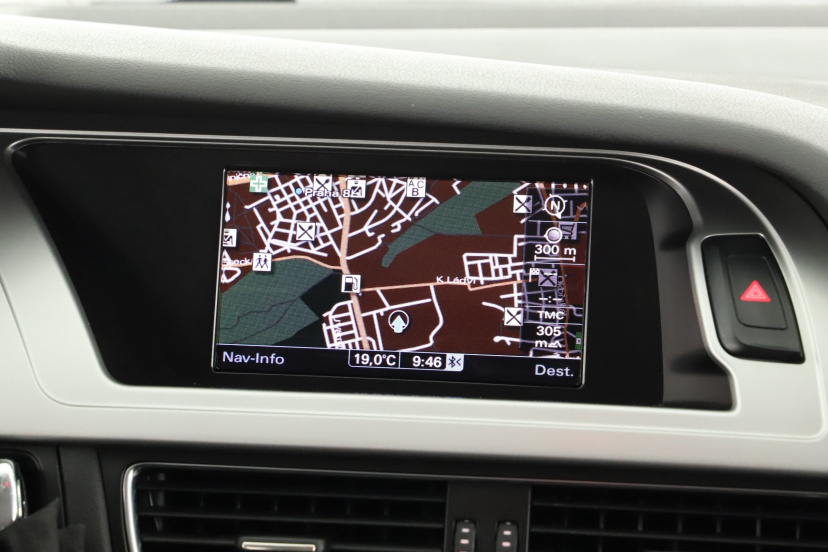 Audi A4, 2011
