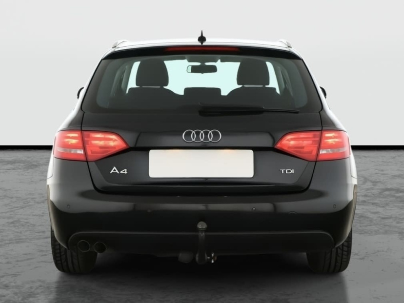 Audi A4, 2011