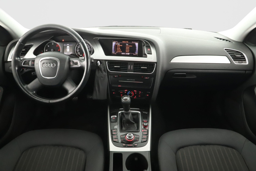 Audi A4, 2011