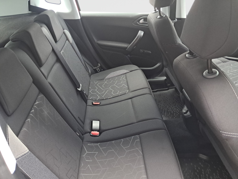 Peugeot 2008, 2019