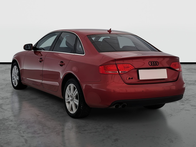 Audi A4, 2011