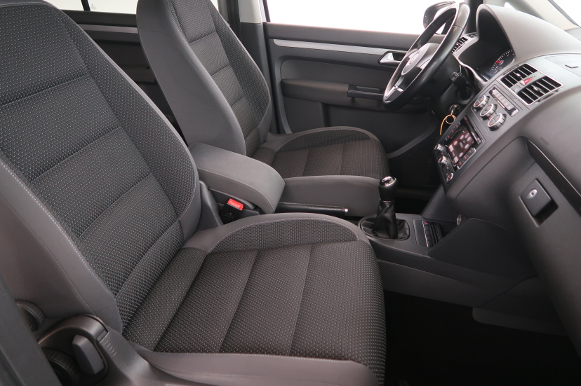 Volkswagen Touran, 2012